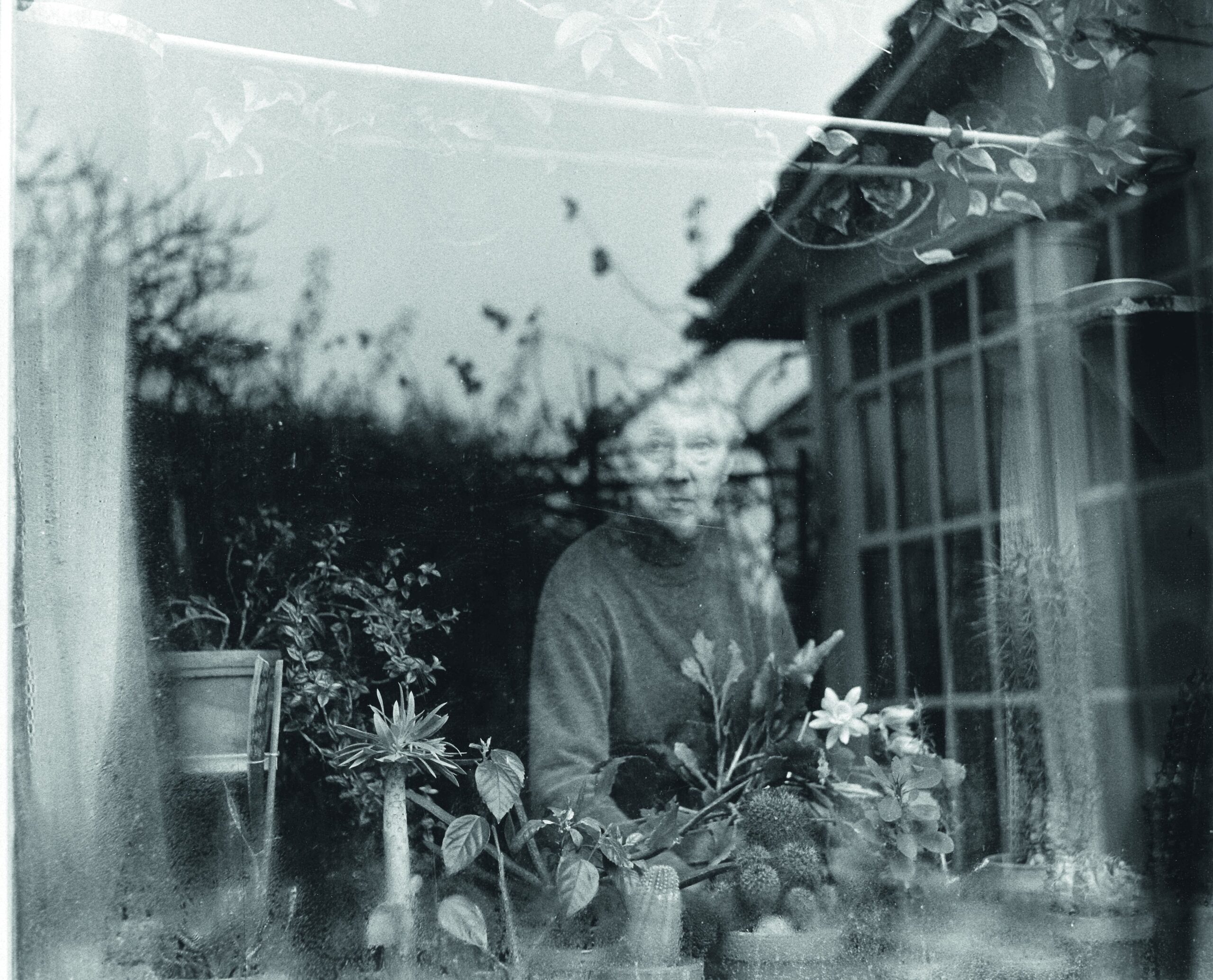 Kultur Reinickendorf - Floris M. Neusüss, Hannah Höch (Aus der Serie: Traumbilder), 1962, Schwarzweiß-Fotografie © Archiv Museum Reinickendorf