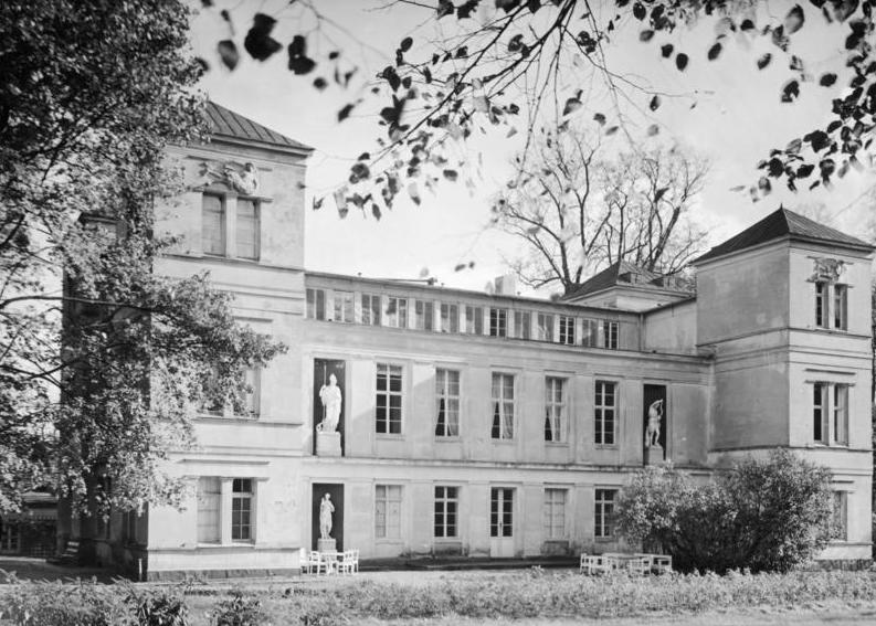 Kultur Reinickendorf - Berlin, Schloss Tegel, Parkseite